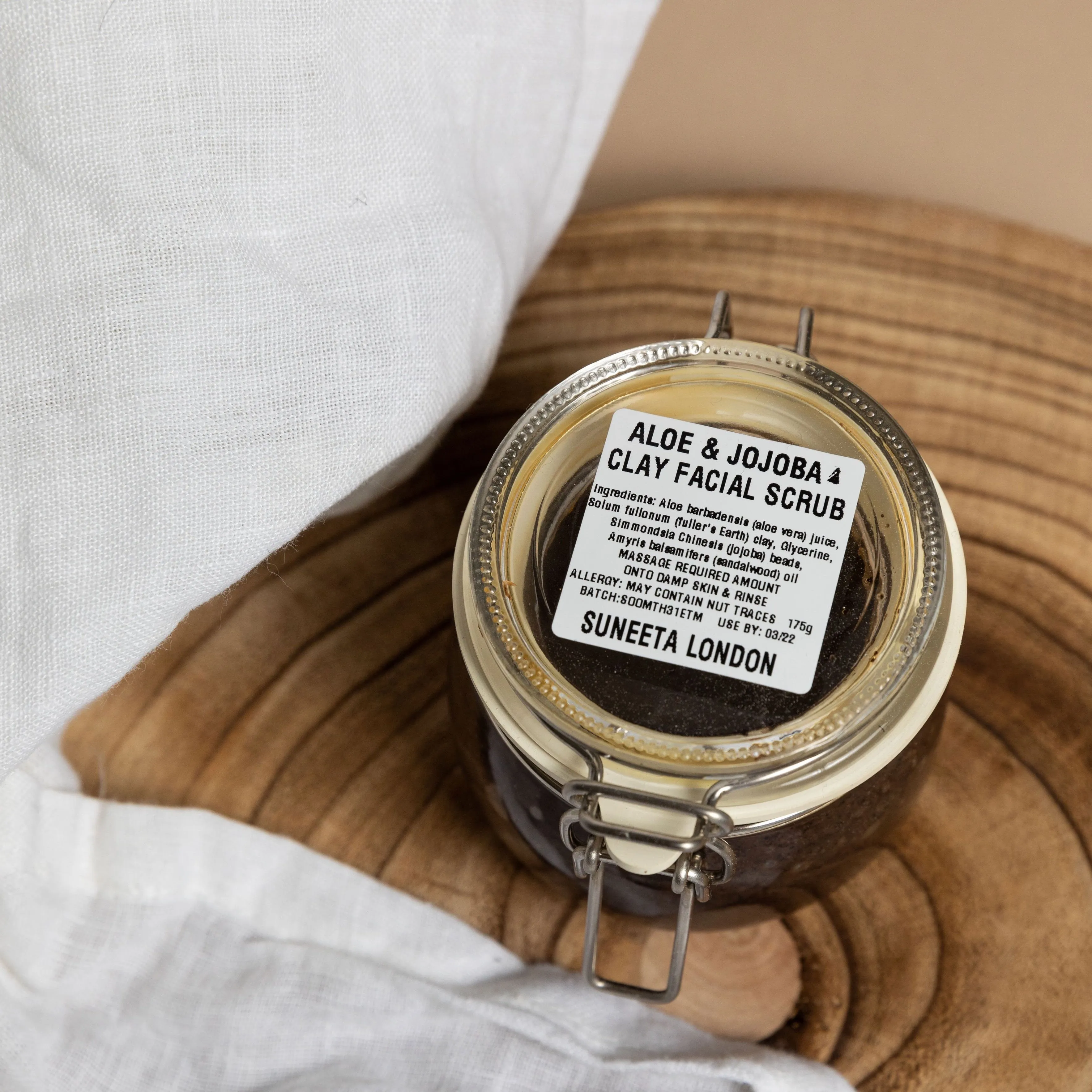 Aloe & Jojoba Clay Facial Scrub with Sandalwood *Sale*
