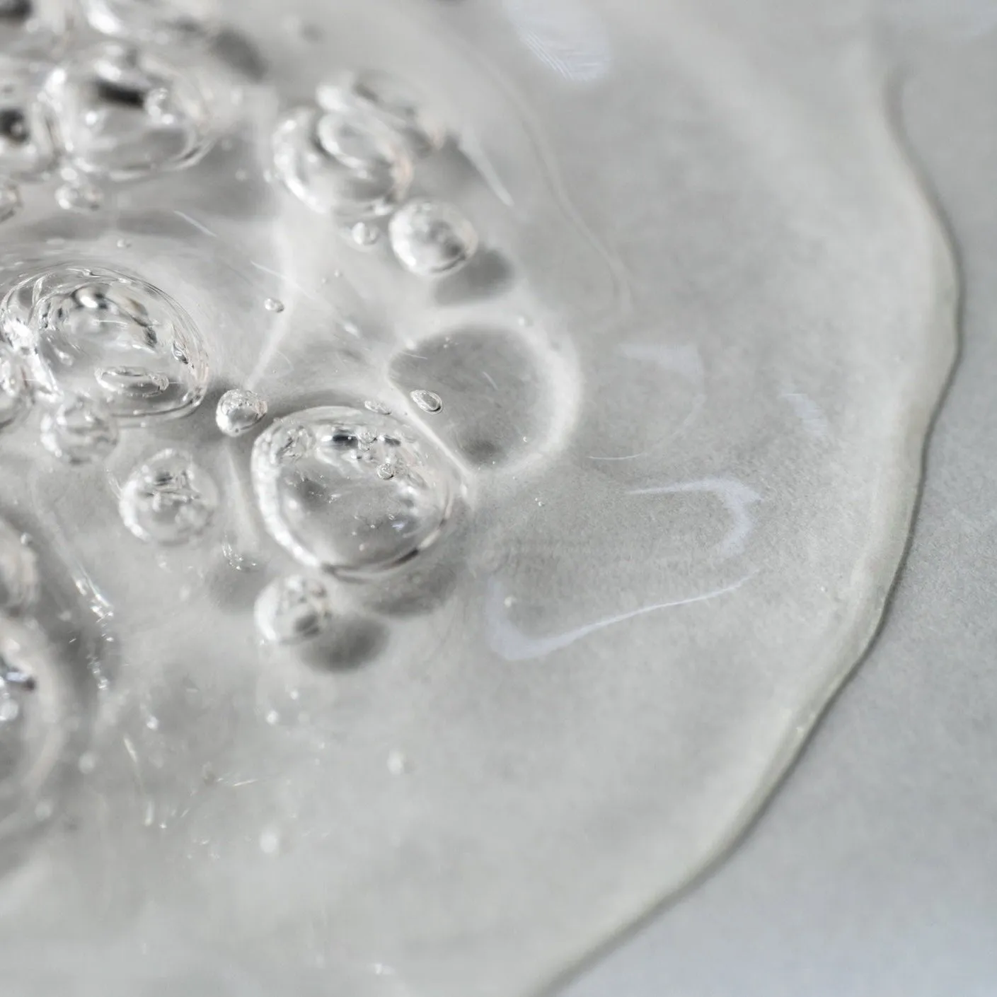 Aqua Lumire Hydrating Serum