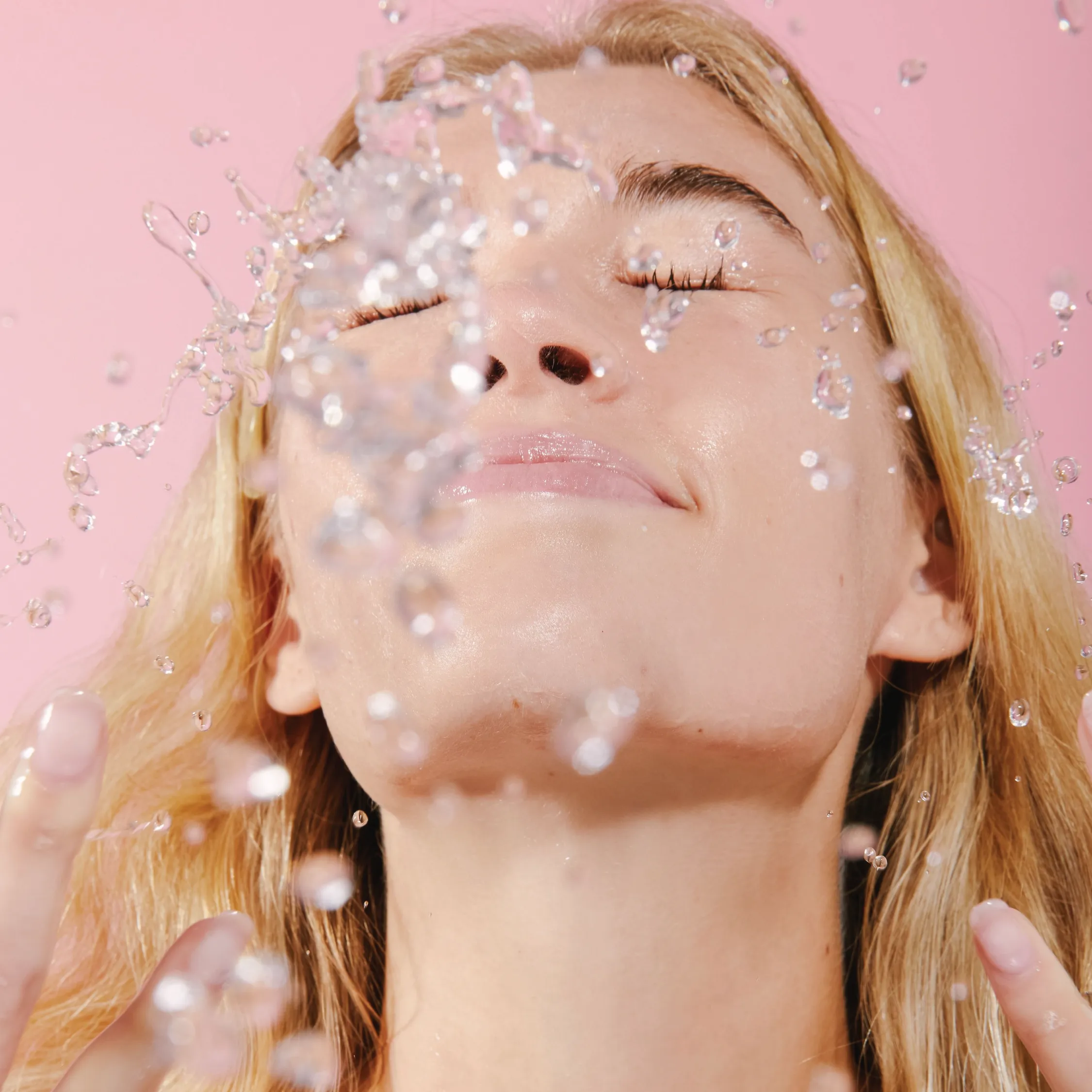 OATMYLK HYDRATING CLEANSER