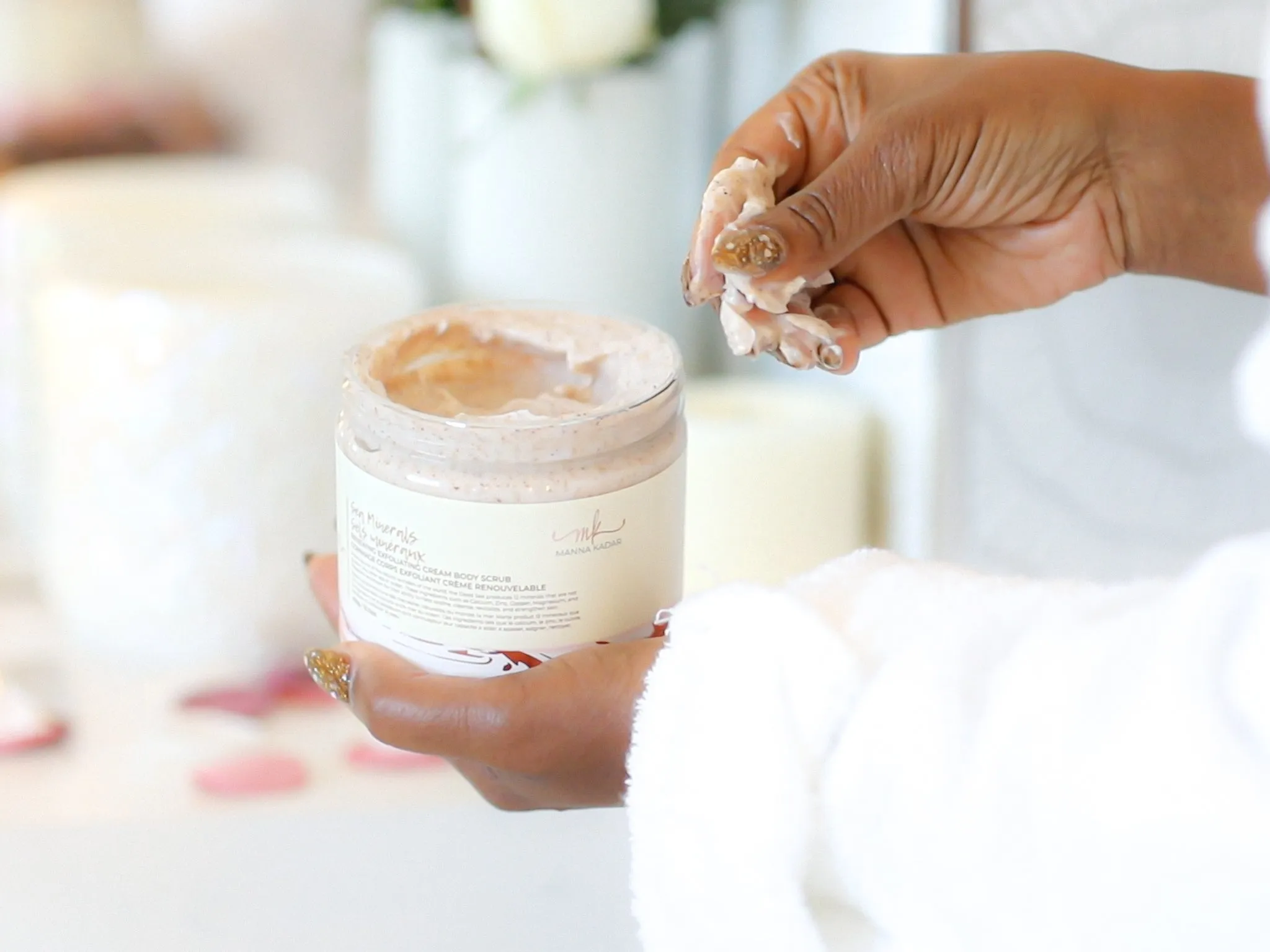 Sea Minerals Cream Body Scrub - Pomegranate